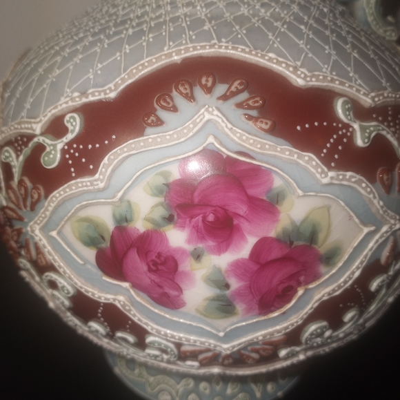 This breathtaking NipponHand Painted Moriage Pitcher is beautiful. - Picture 4 of 15